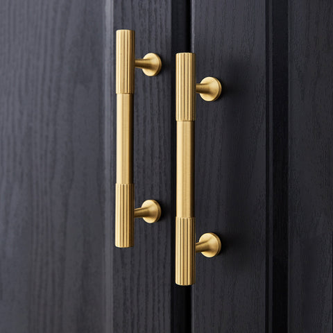 Knurled Brass Cabinet Handles V108